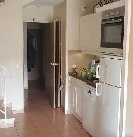 Les Rivages Apartment *